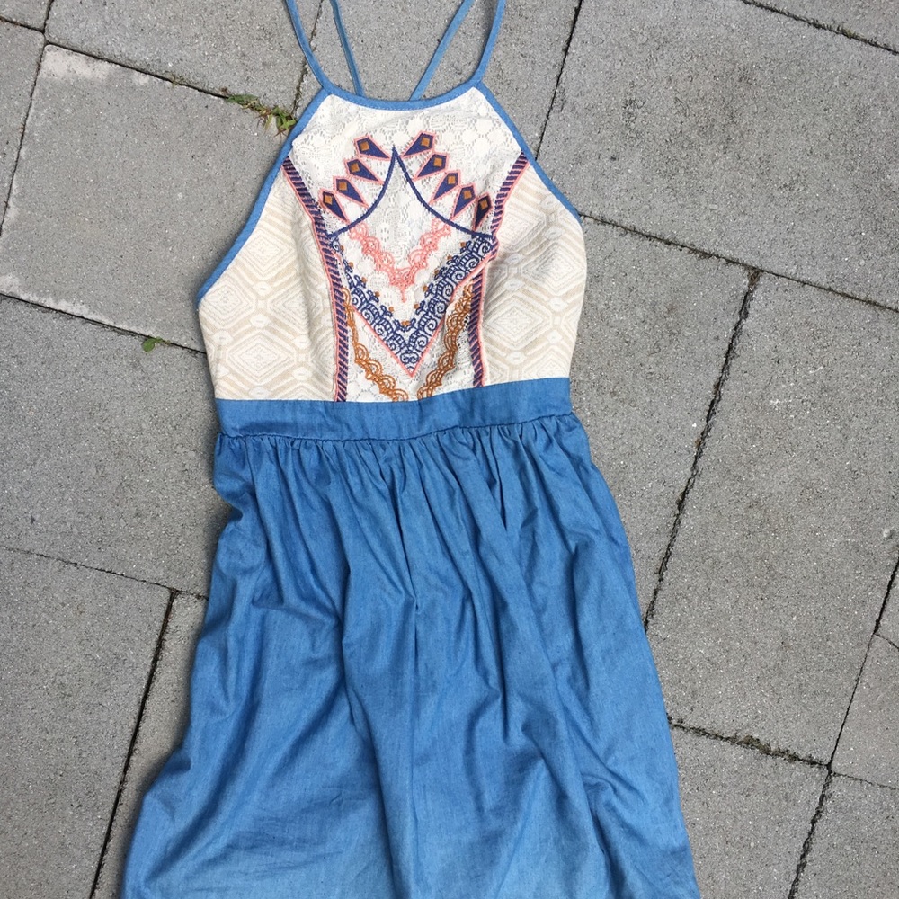 Women’s S:M halter top dress w/ cross crossed back
